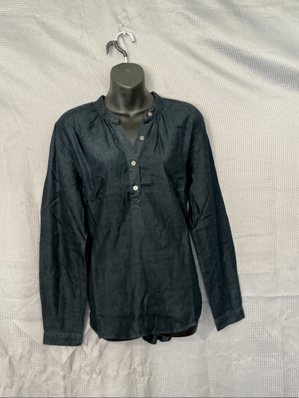 Anthropologie Men's Navy Long-Sleeve Buttoned Henley Shirt